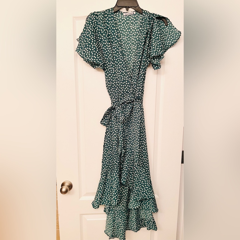 NWOT Green Midi Dress